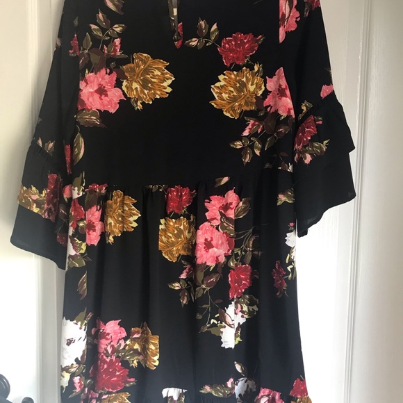 💐💐HP 9/15 🎉🎉 JODIFL BNWT BOUTIQUE FLORAL DRESS SIZE:SMALL - Picture 3 of 4